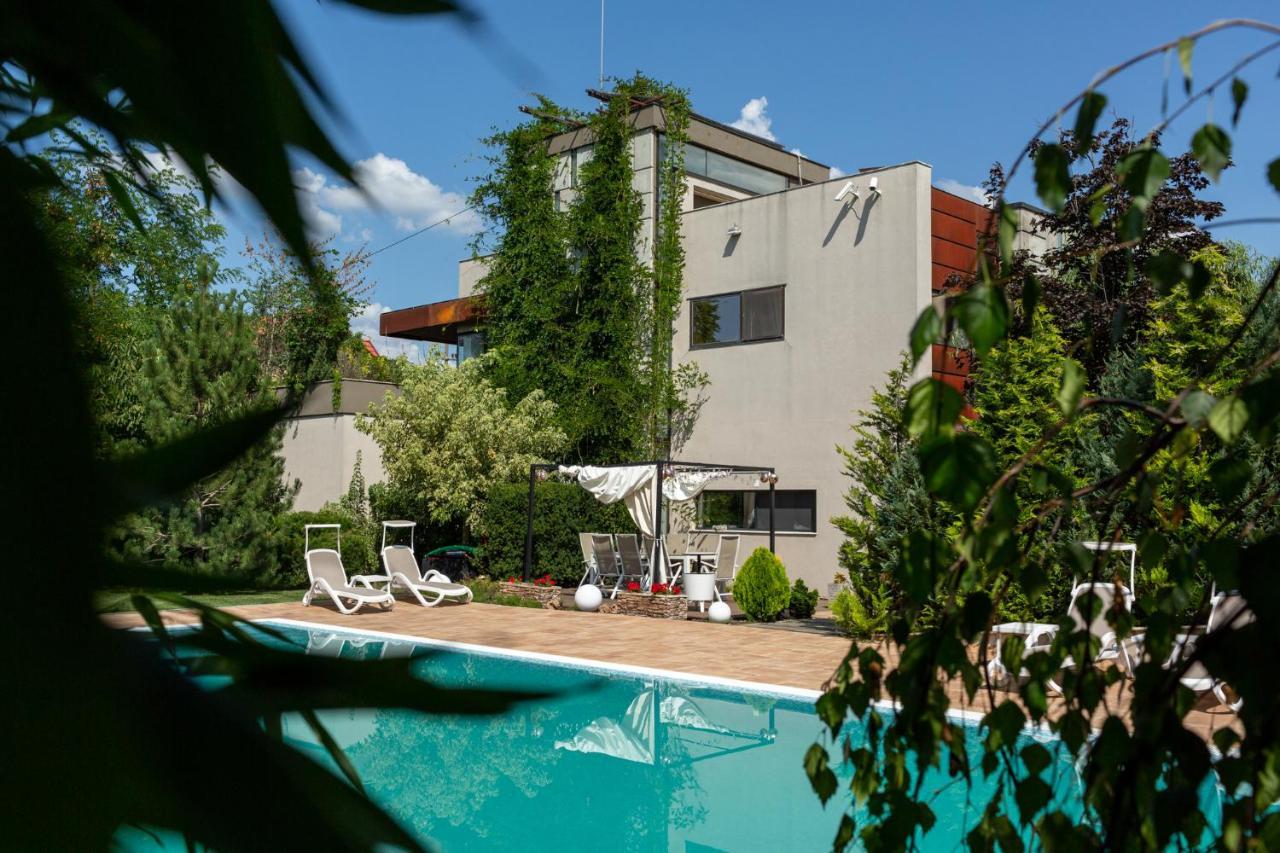 KUBIQ Residence Giarmata Exterior foto