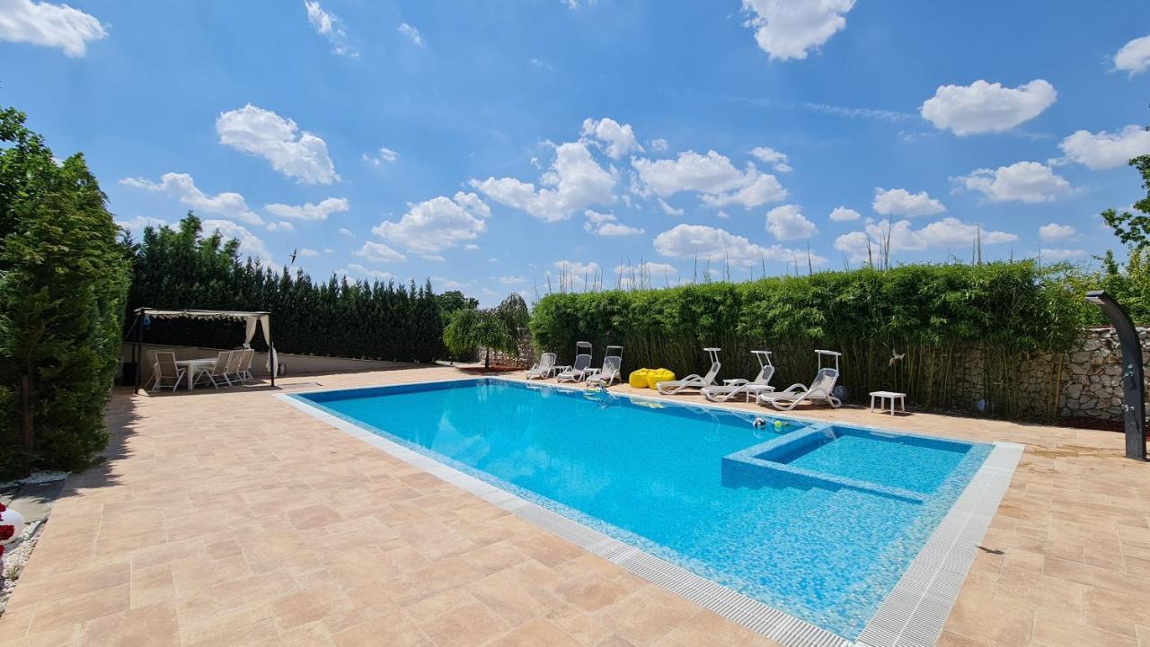 KUBIQ Residence Giarmata Exterior foto